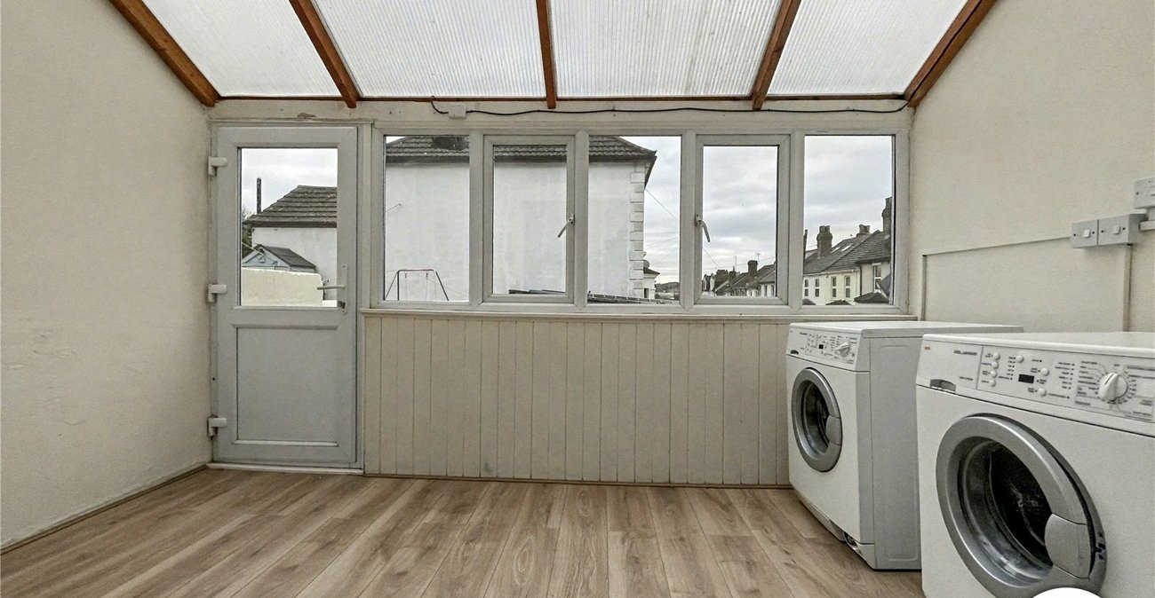 6 bedroom house for sale in Rochester | Robinson Michael & Jackson