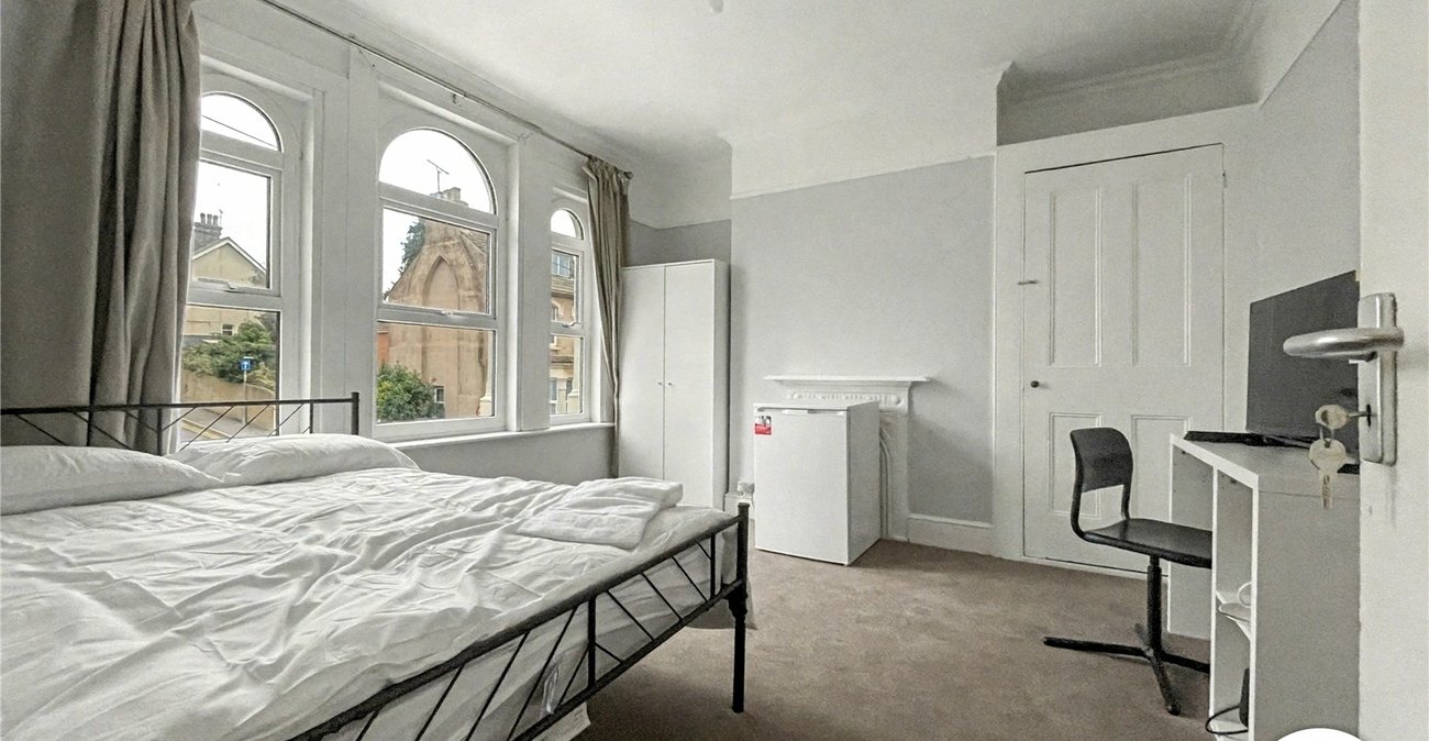 6 bedroom house for sale in Rochester | Robinson Michael & Jackson