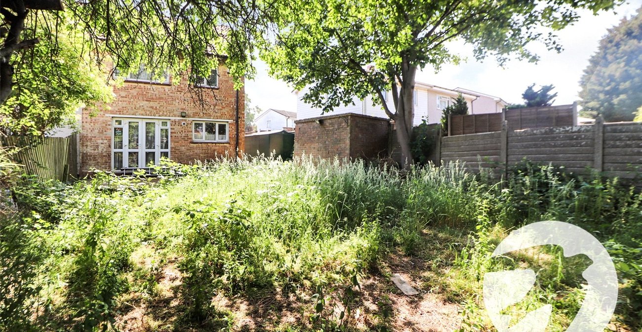 3 bedroom house for sale in Erith | Robinson Jackson