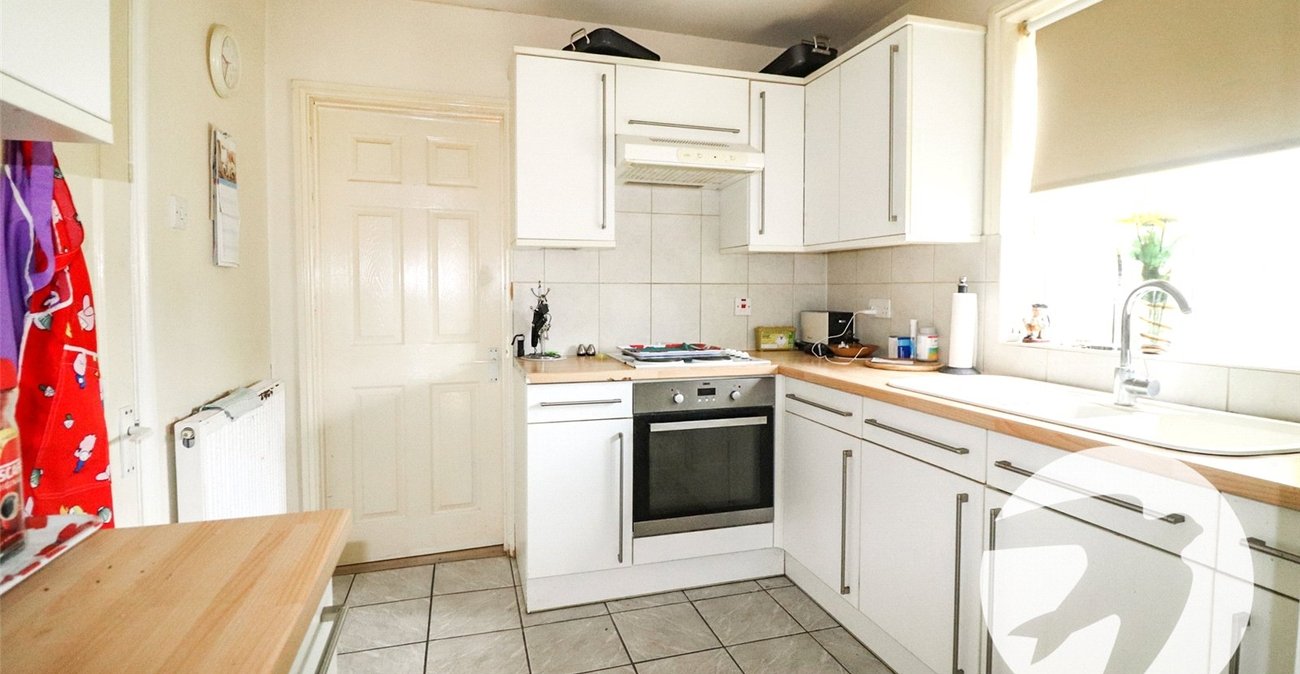 3 bedroom house for sale in Erith | Robinson Jackson