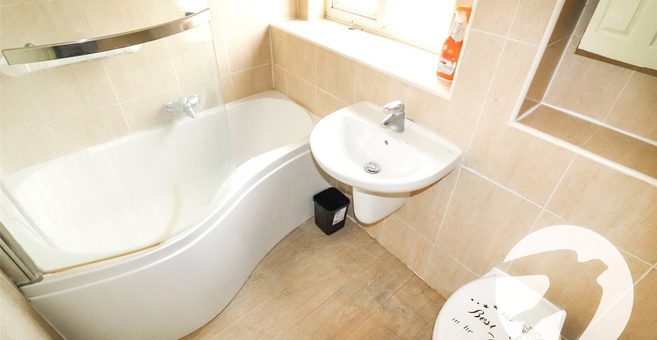 3 bedroom house for sale in Erith | Robinson Jackson