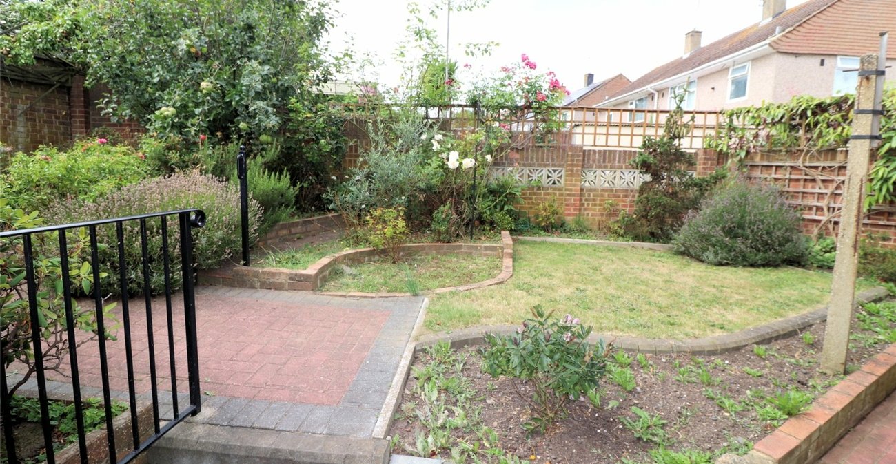 3 bedroom house for sale in Erith | Robinson Jackson