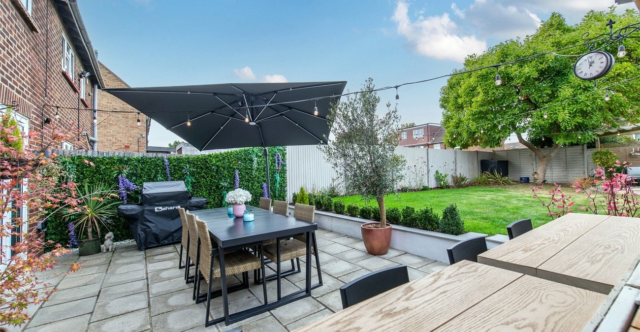 2 bedroom house for sale in Wainscott | Robinson Michael & Jackson