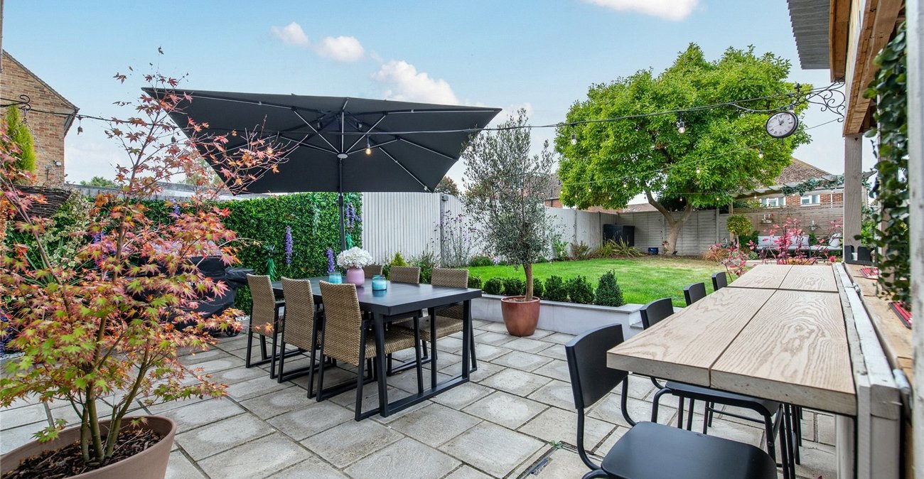 2 bedroom house for sale in Wainscott | Robinson Michael & Jackson