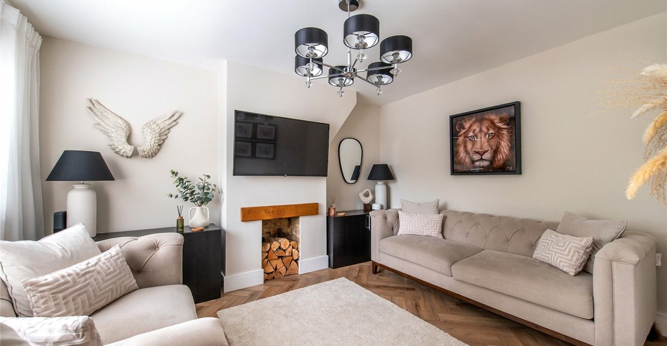 2 bedroom house for sale in Wainscott | Robinson Michael & Jackson