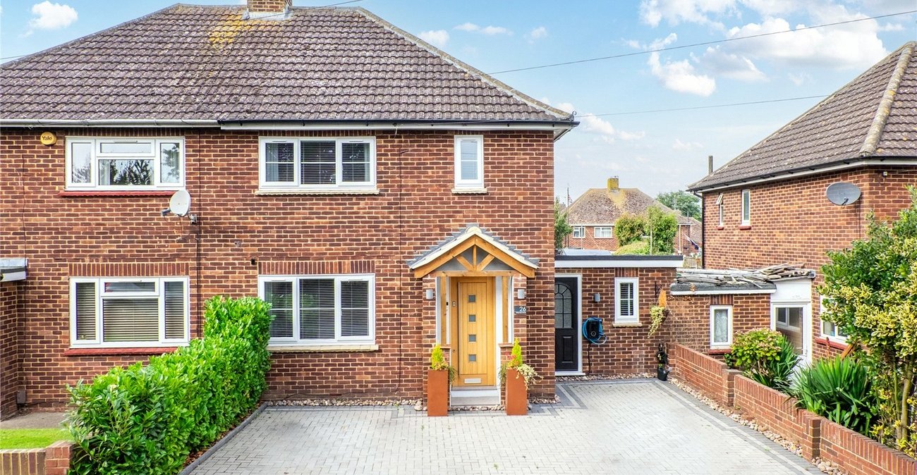 2 bedroom house for sale in Wainscott | Robinson Michael & Jackson