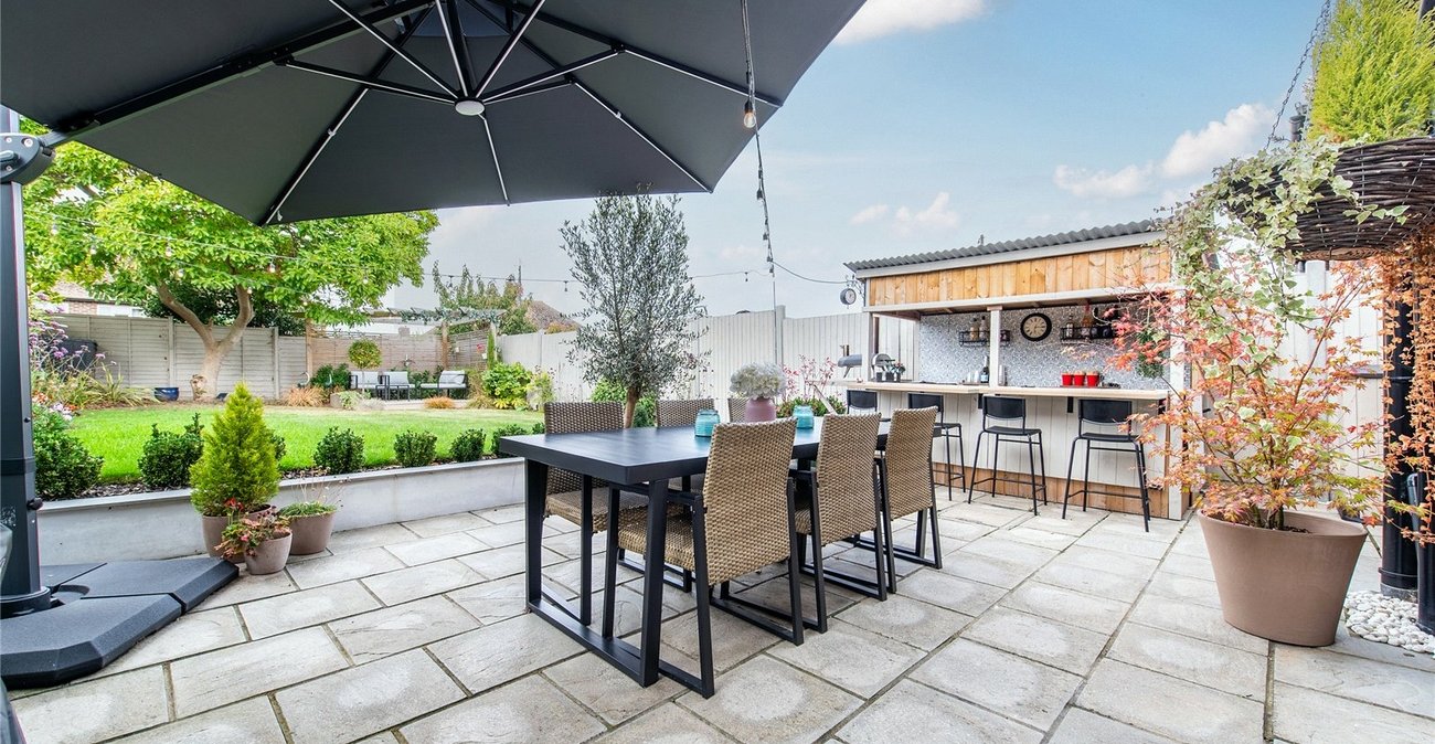 2 bedroom house for sale in Wainscott | Robinson Michael & Jackson