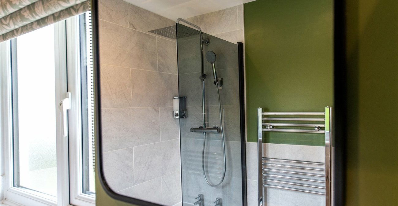 2 bedroom house for sale in Wainscott | Robinson Michael & Jackson