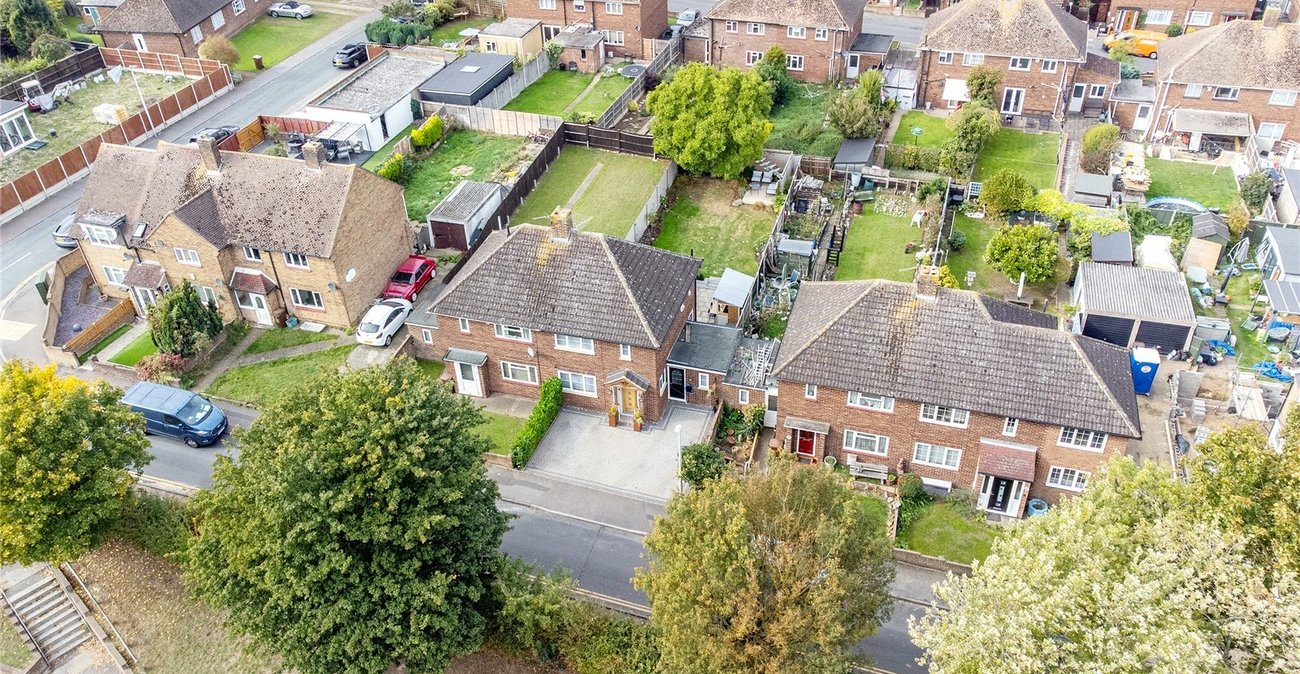 2 bedroom house for sale in Wainscott | Robinson Michael & Jackson