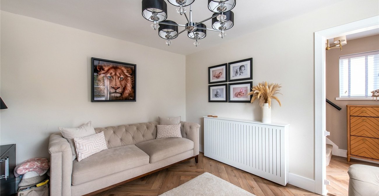 2 bedroom house for sale in Wainscott | Robinson Michael & Jackson