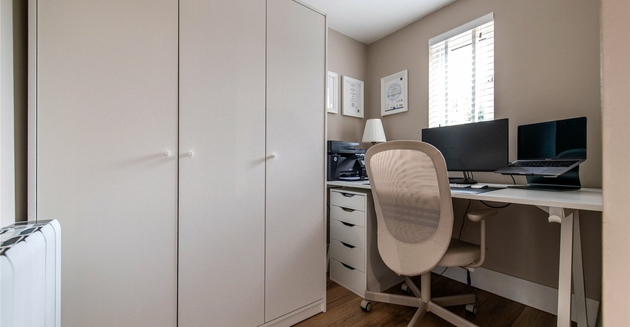 2 bedroom house for sale in Wainscott | Robinson Michael & Jackson