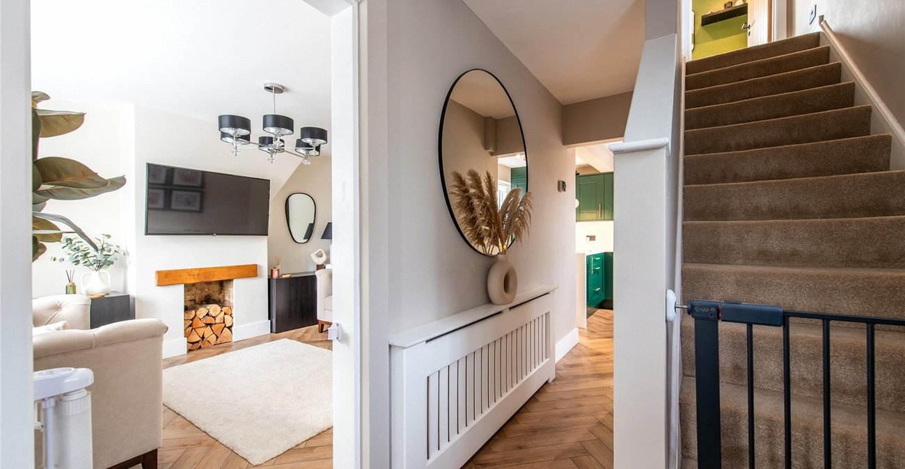 2 bedroom house for sale in Wainscott | Robinson Michael & Jackson