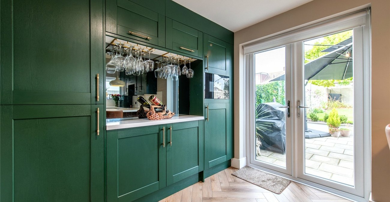 2 bedroom house for sale in Wainscott | Robinson Michael & Jackson