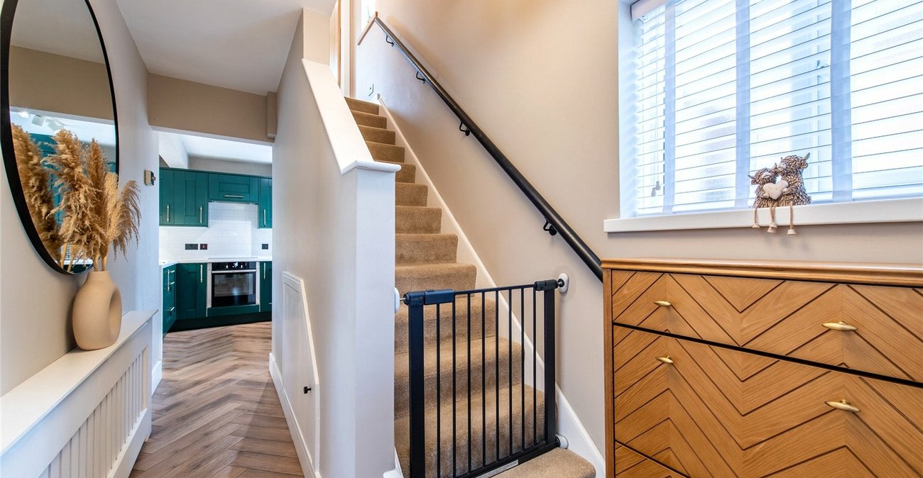 2 bedroom house for sale in Wainscott | Robinson Michael & Jackson