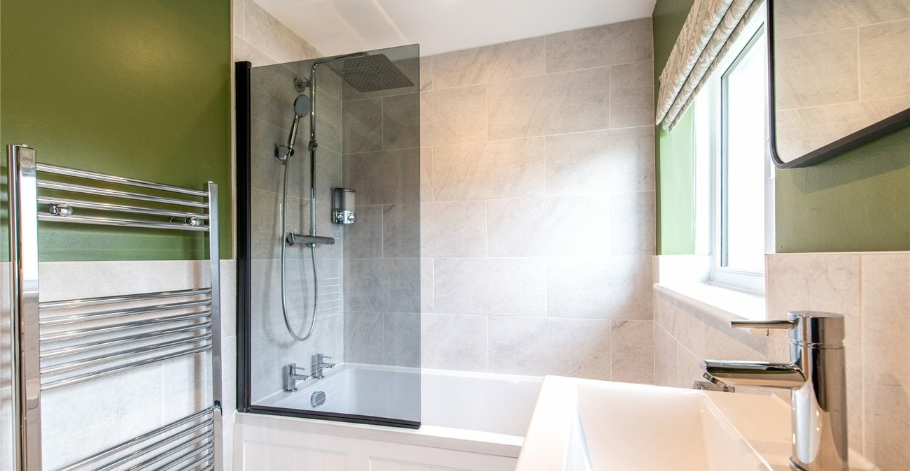 2 bedroom house for sale in Wainscott | Robinson Michael & Jackson