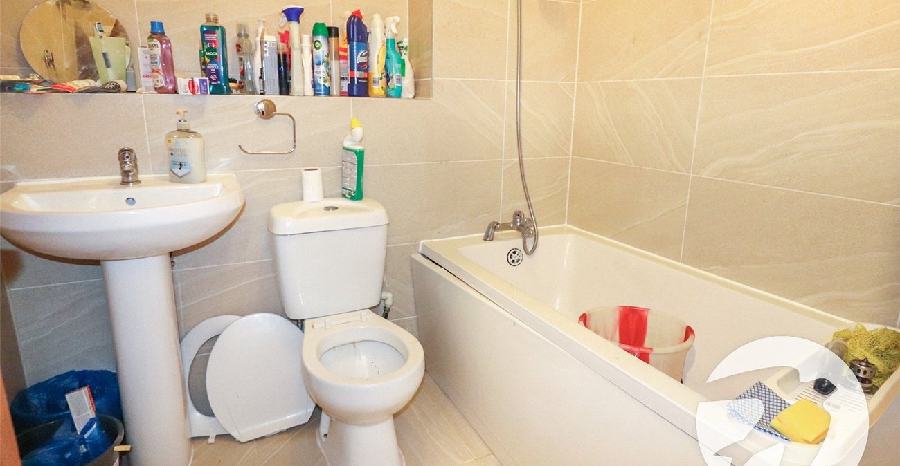 1 bedroom property for sale in Erith | Robinson Jackson