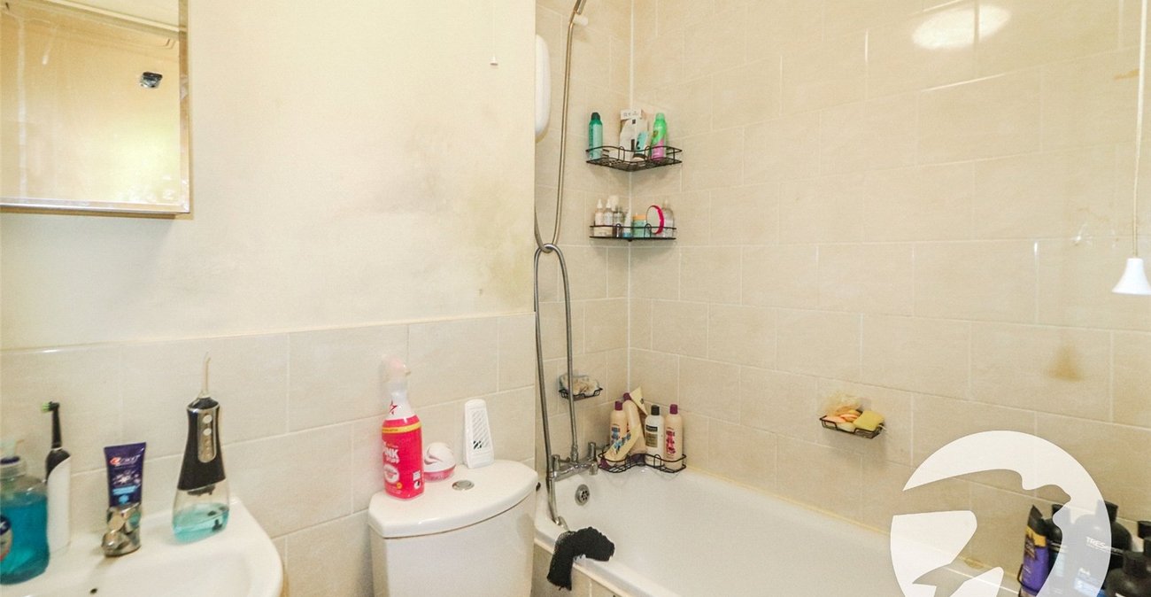 property for sale in Erith | Robinson Jackson