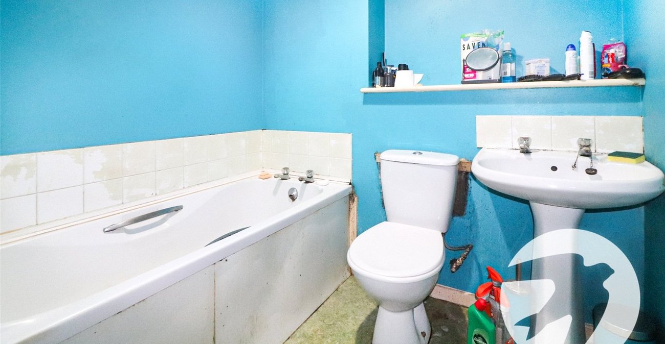 1 bedroom property for sale in Erith | Robinson Jackson