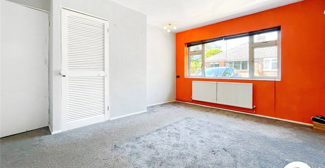 2 bedroom bungalow for sale in West Malling | Robinson Michael & Jackson