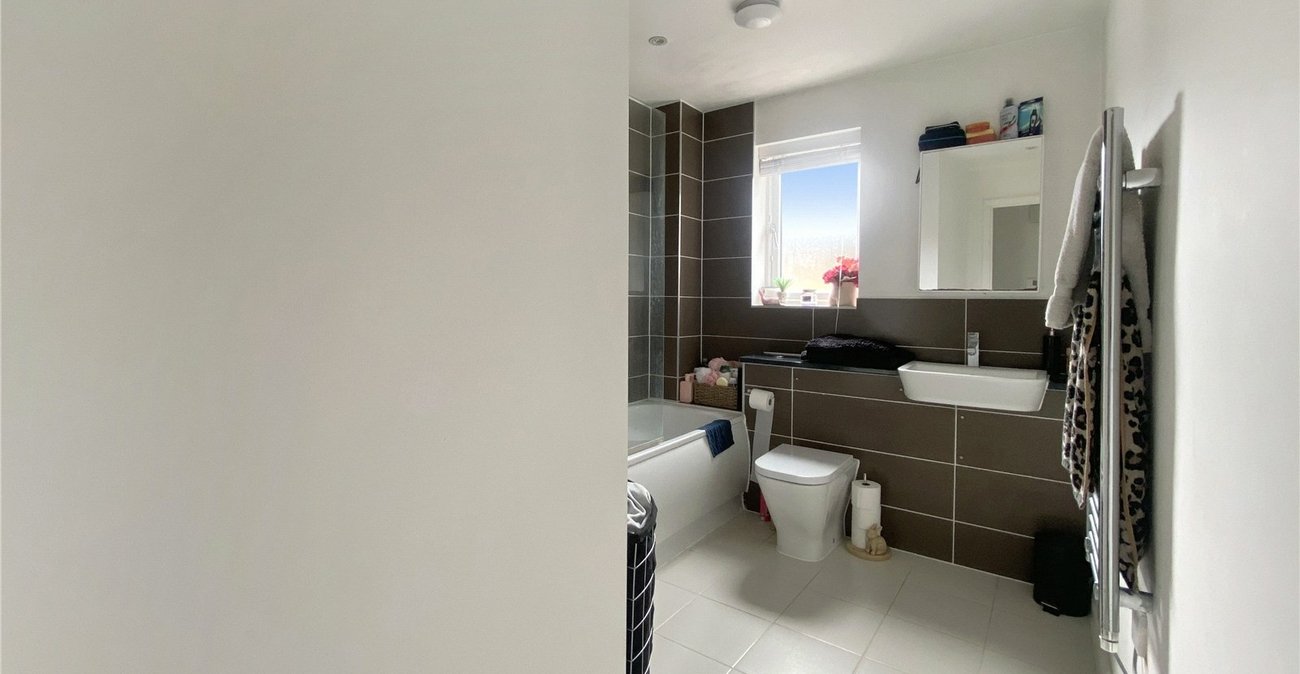 2 bedroom property for sale in Sidcup | Robinson Jackson