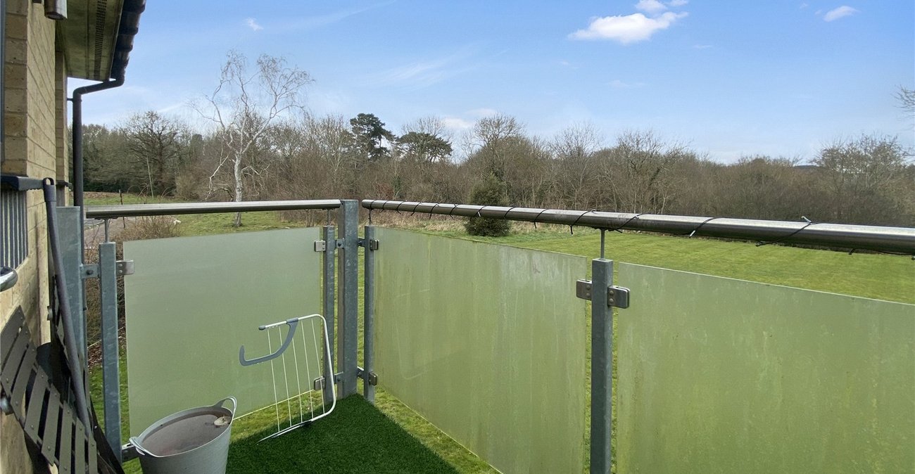 2 bedroom property for sale in Sidcup | Robinson Jackson