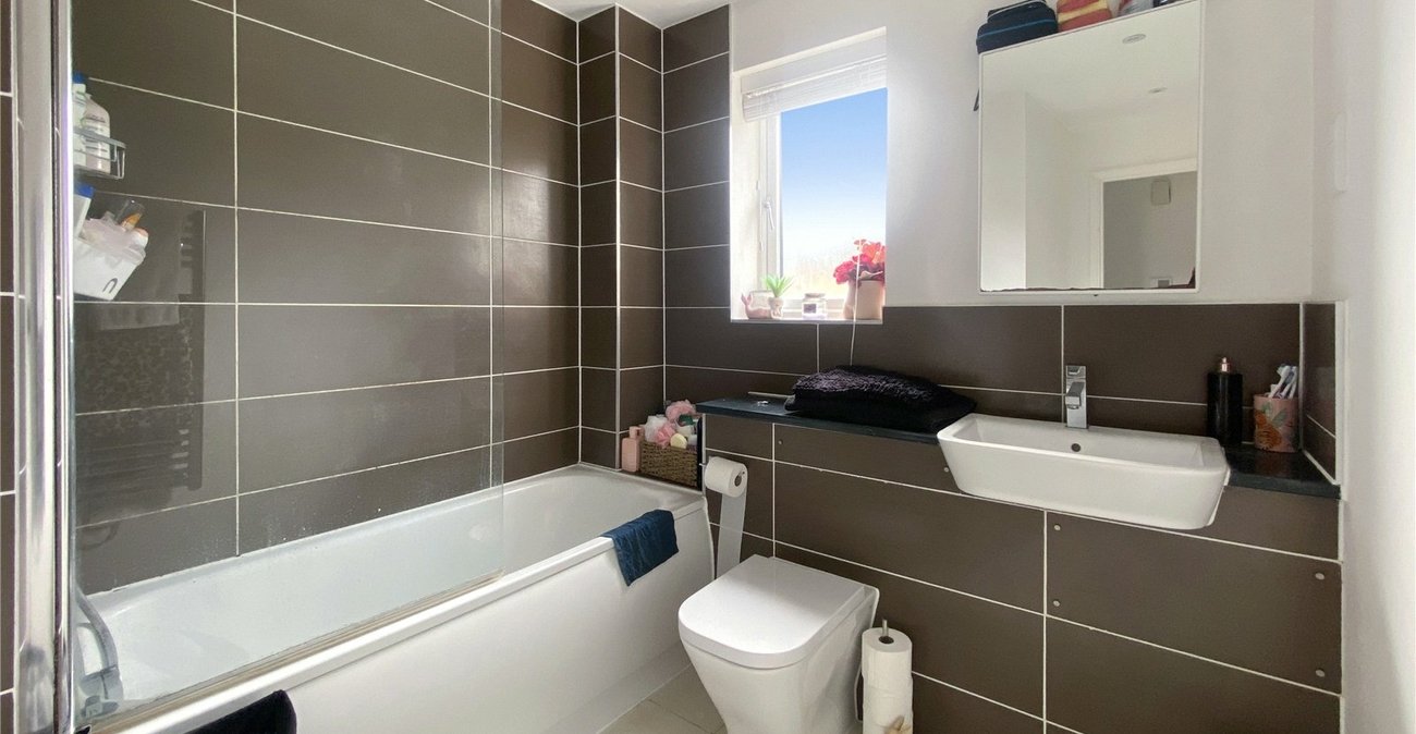 2 bedroom property for sale in Sidcup | Robinson Jackson