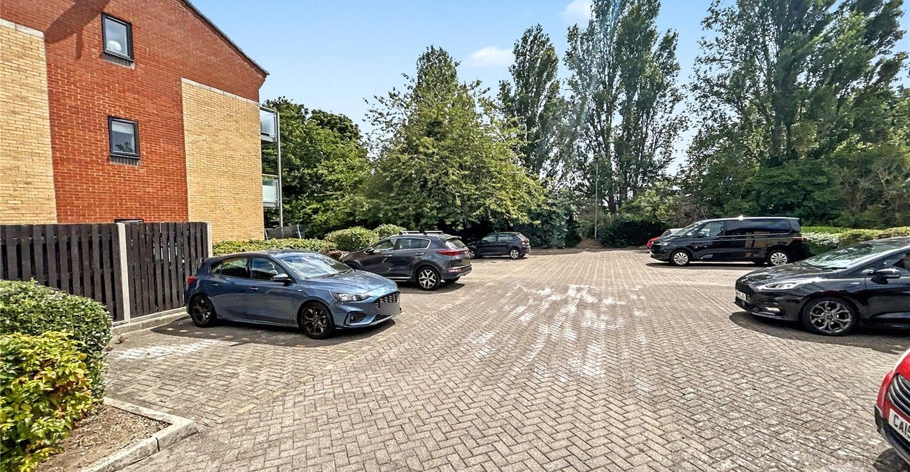 3 bedroom property for sale in Sidcup | Robinson Jackson