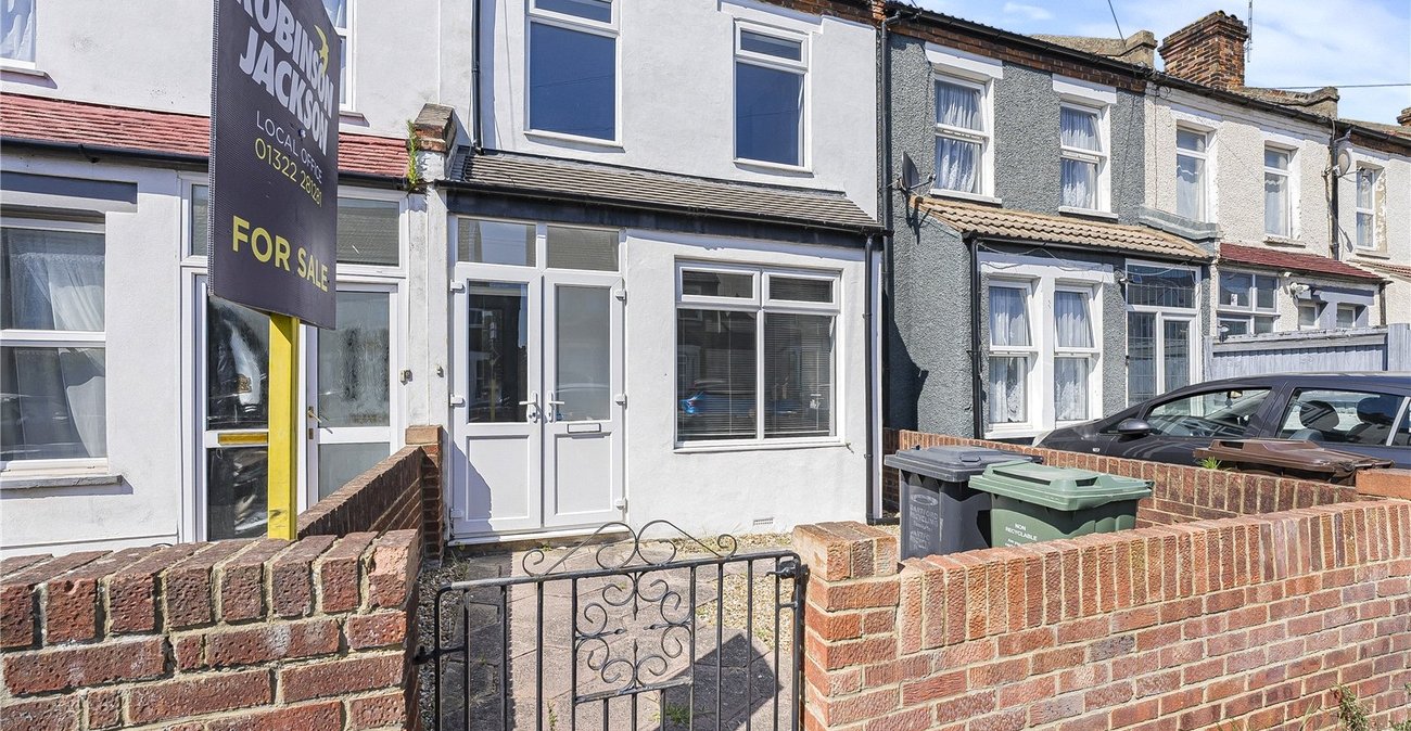 3 bedroom house for sale in Dartford | Robinson Jackson