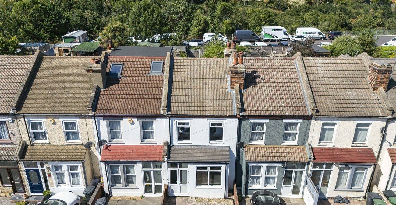 3 bedroom house for sale in Dartford | Robinson Jackson