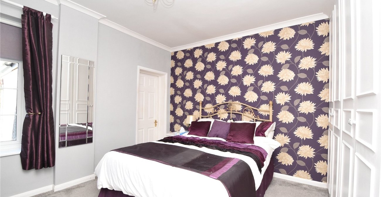 2 bedroom house for sale in Dartford | Robinson Jackson