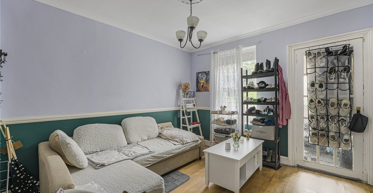 2 bedroom house for sale in Dartford | Robinson Jackson