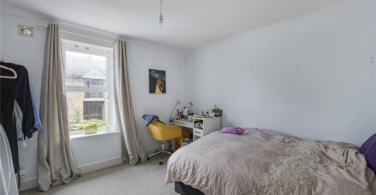 2 bedroom house for sale in Dartford | Robinson Jackson