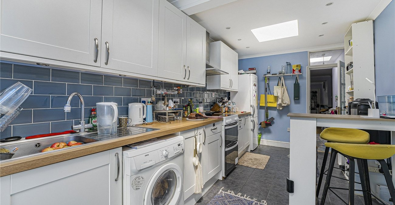 2 bedroom house for sale in Dartford | Robinson Jackson