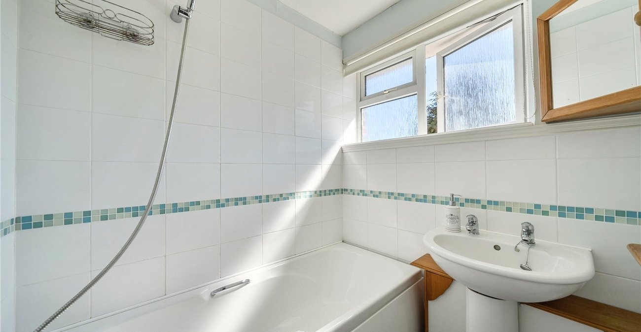 3 bedroom house for sale in Lawrie Park Avenue | Robinson Jackson