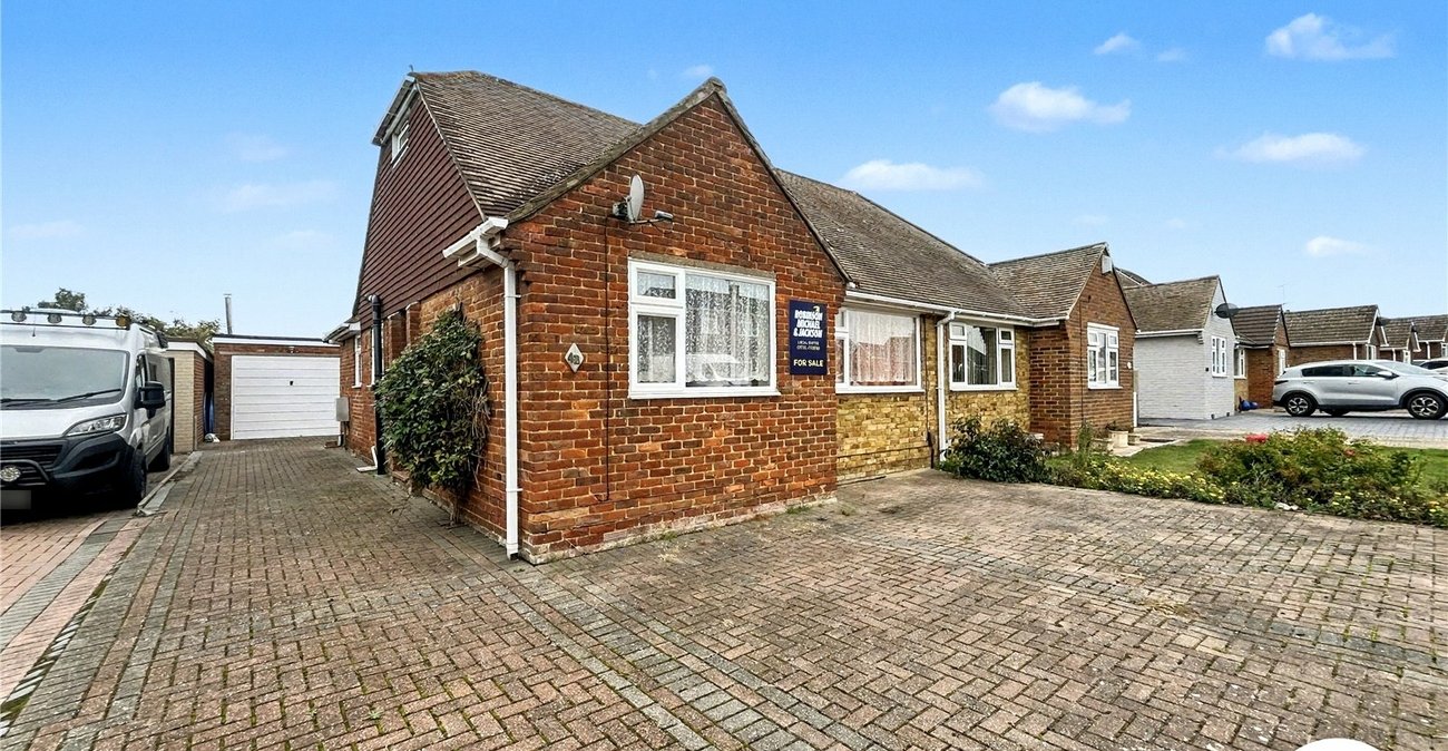 3 bedroom bungalow for sale in Sittingbourne | Robinson Michael & Jackson