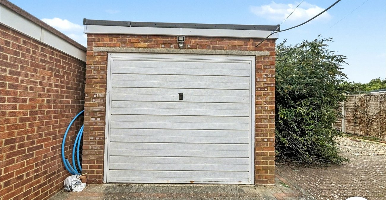 3 bedroom bungalow for sale in Sittingbourne | Robinson Michael & Jackson