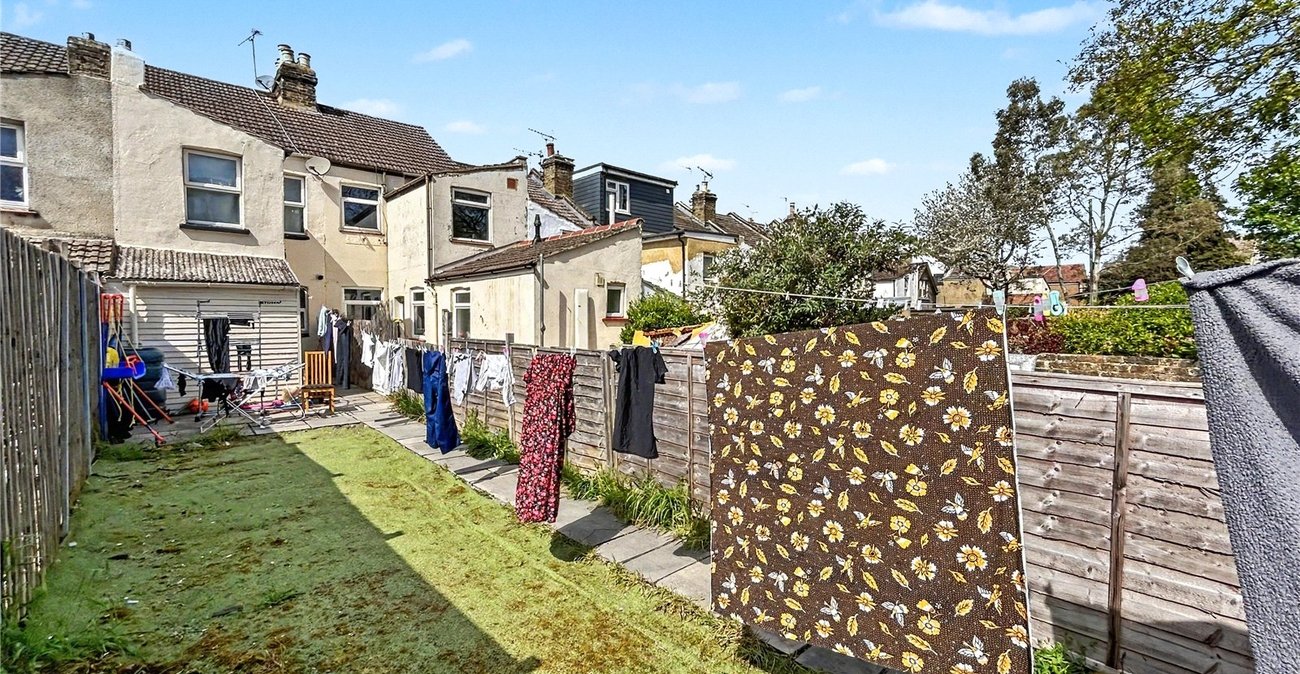 3 bedroom house for sale in Gillingham | Robinson Michael & Jackson