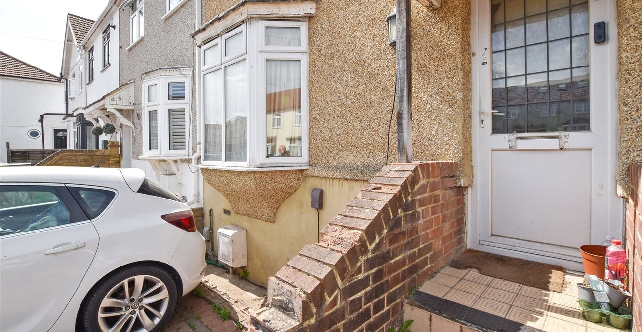 3 bedroom house for sale in Bexleyheath | Robinson Jackson