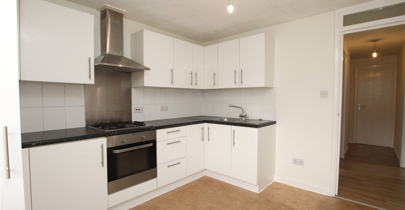 2 bedroom property for sale in Thamesmead | Robinson Jackson