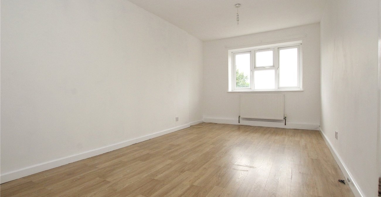 2 bedroom property for sale in Thamesmead | Robinson Jackson