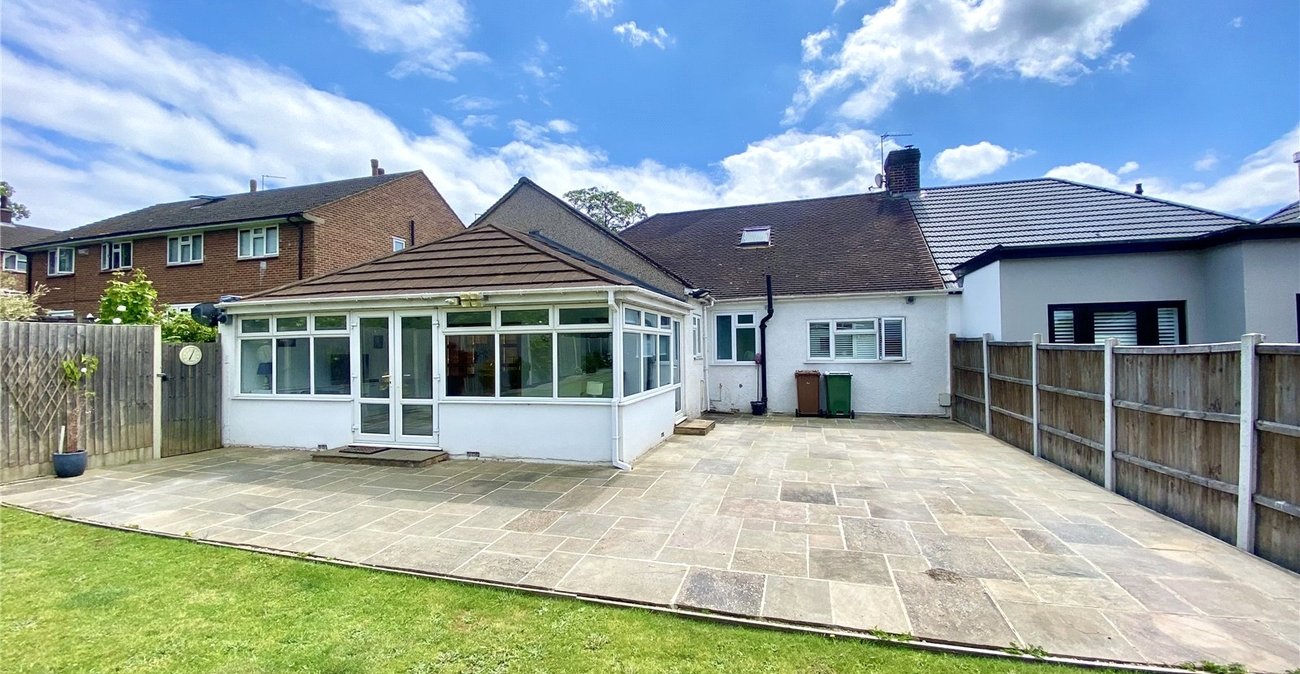 4 bedroom bungalow for sale in Sidcup | Robinson Jackson
