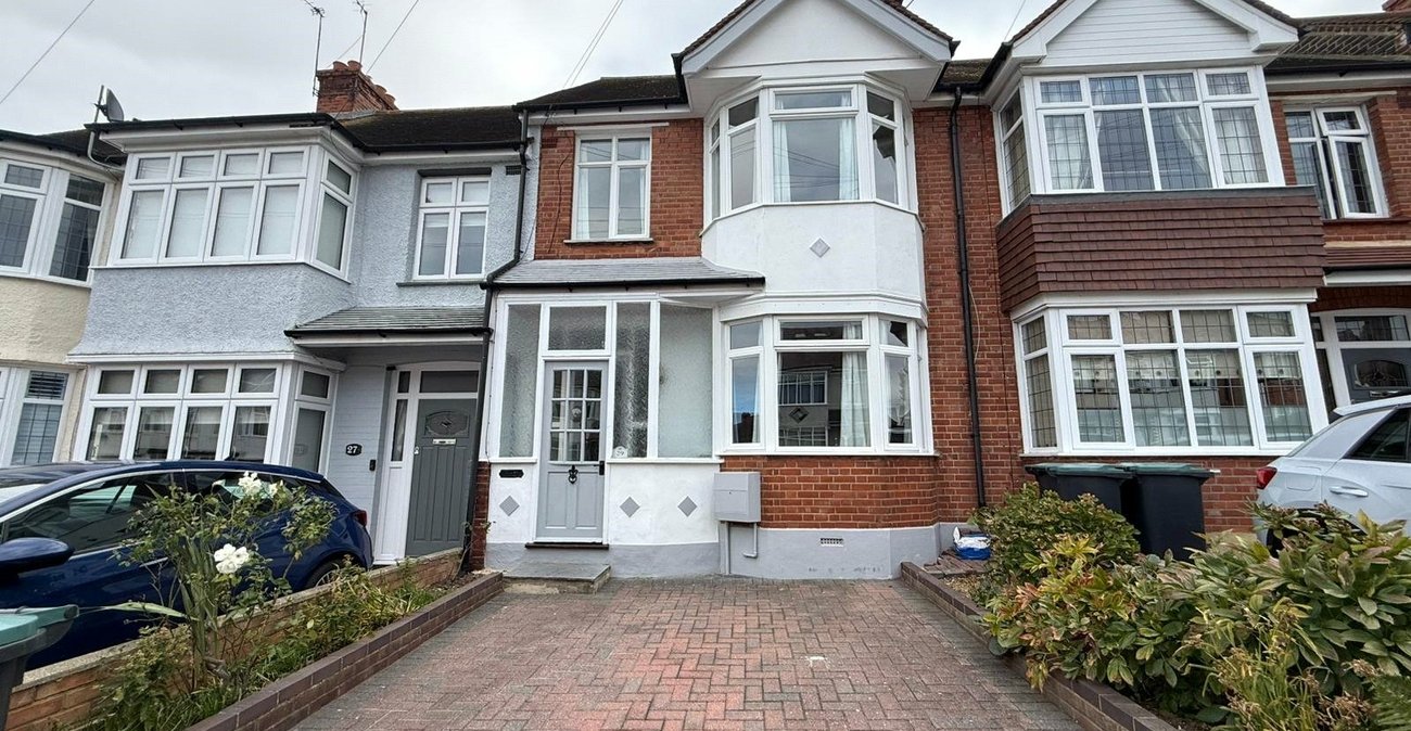 4 bedroom house for sale in Gravesend | Robinson Michael & Jackson