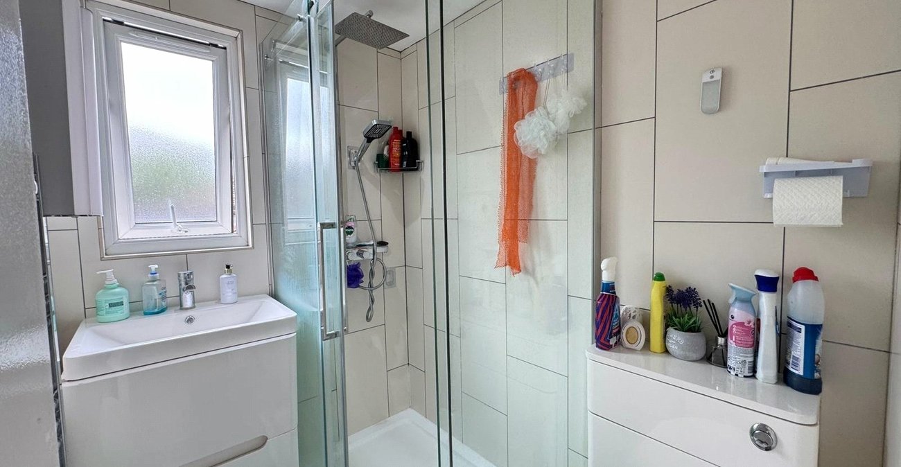 5 bedroom house for sale in London | Robinson Jackson