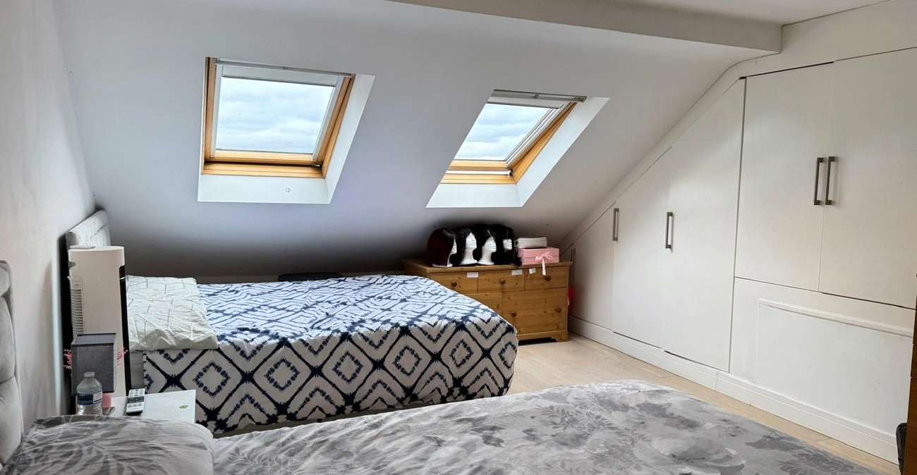 5 bedroom house for sale in London | Robinson Jackson