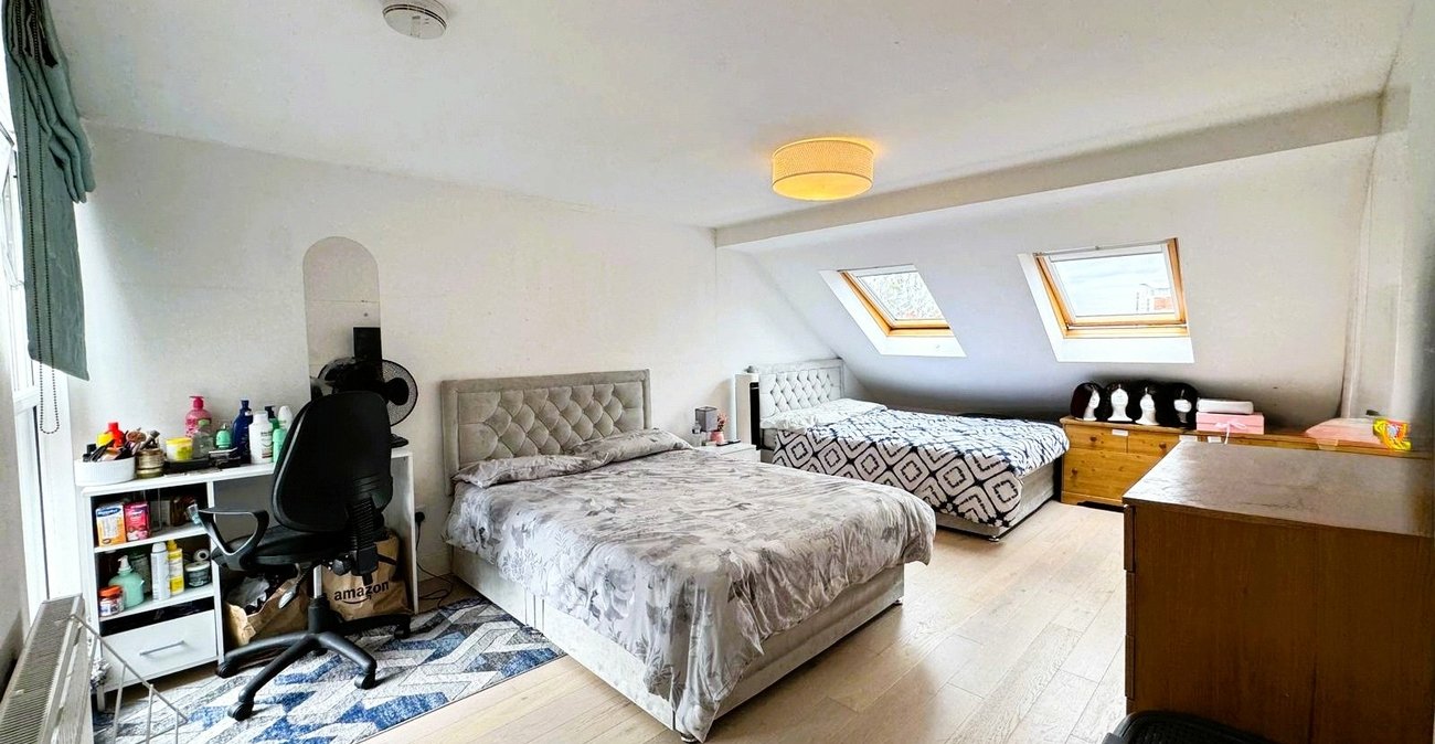 5 bedroom house for sale in London | Robinson Jackson