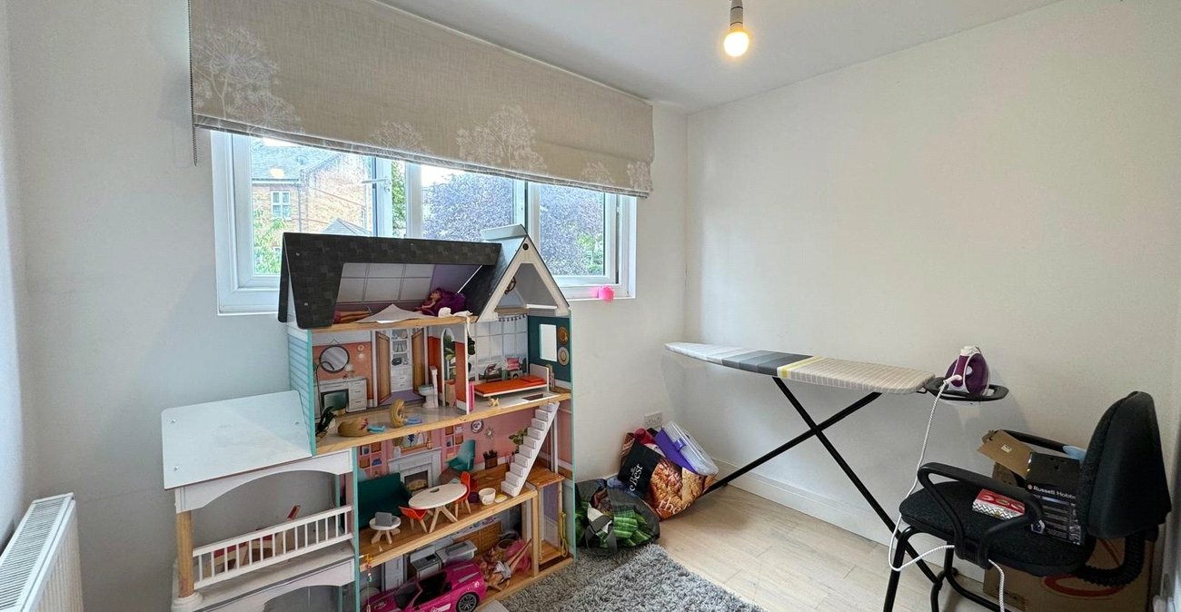 5 bedroom house for sale in London | Robinson Jackson