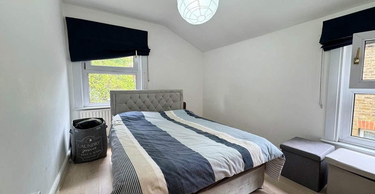 5 bedroom house for sale in London | Robinson Jackson