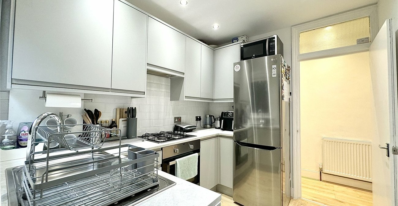 2 bedroom property for sale in Woolwich | Robinson Jackson