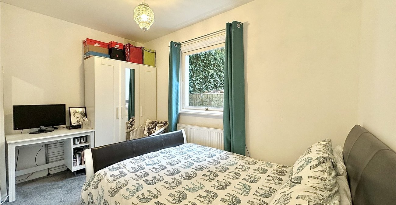 2 bedroom property for sale in Woolwich | Robinson Jackson