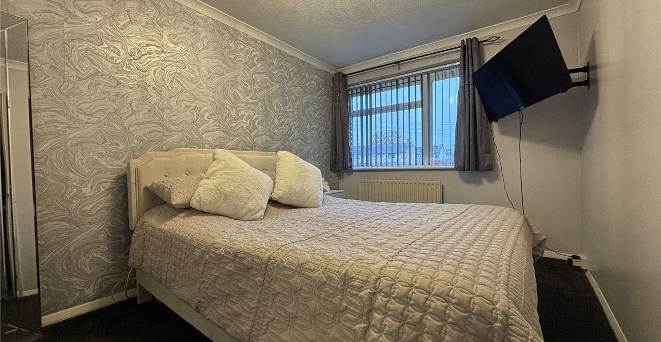 2 bedroom house for sale in Chatham | Robinson Michael & Jackson